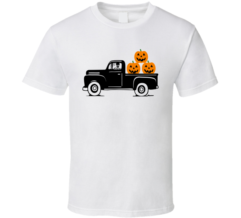 Scary Old Pickup Truck With Pumpkins Halloween Tee Cool Fall T-shirt Holiday Novelty T Shirt